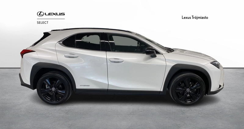 Lexus UX cena 144000 przebieg: 75826, rok produkcji 2021 z Sianów małe 172